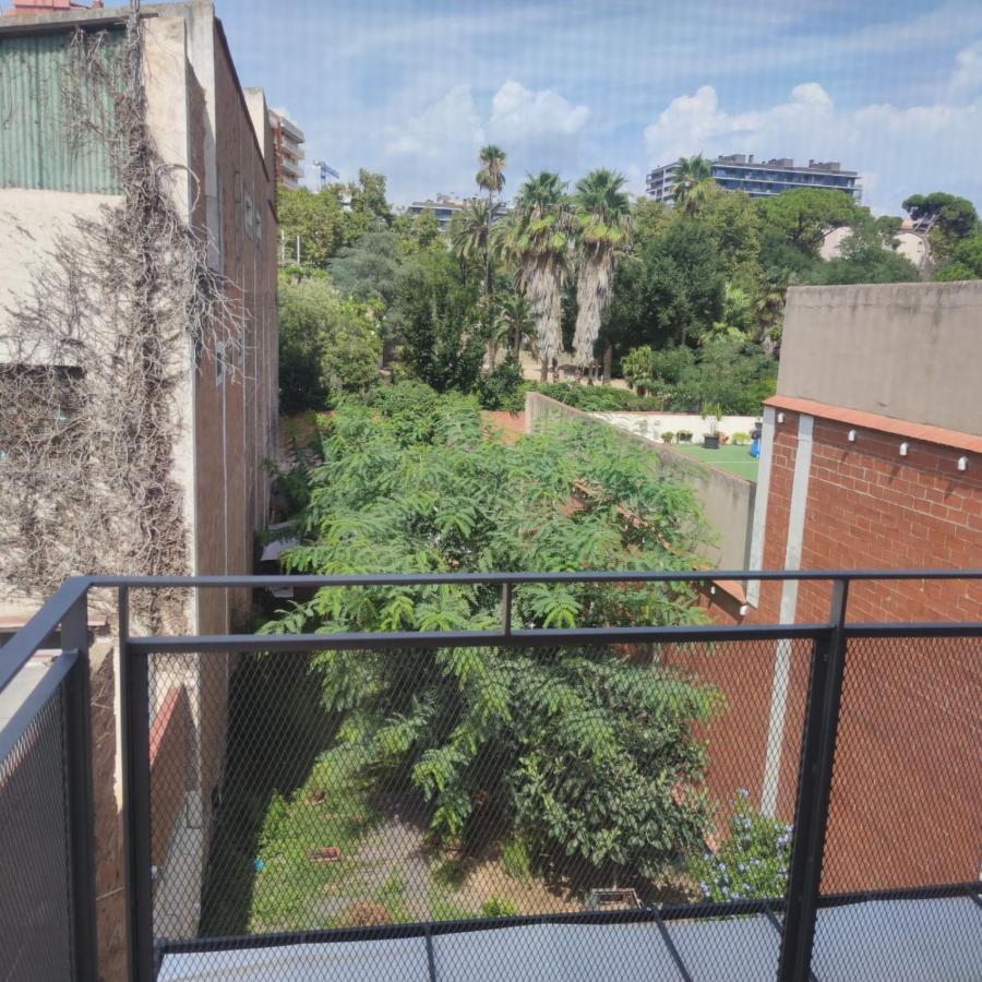 Apartment Close To The Beach With Free Parking Badalona Exterior foto